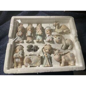 Precious Moments Nativity Set  1980's   E-2395  # 1866
